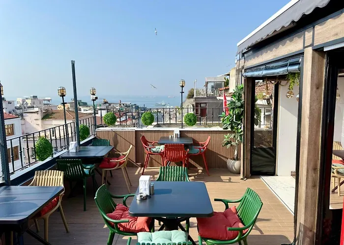 Istanbul Holiday Hotel